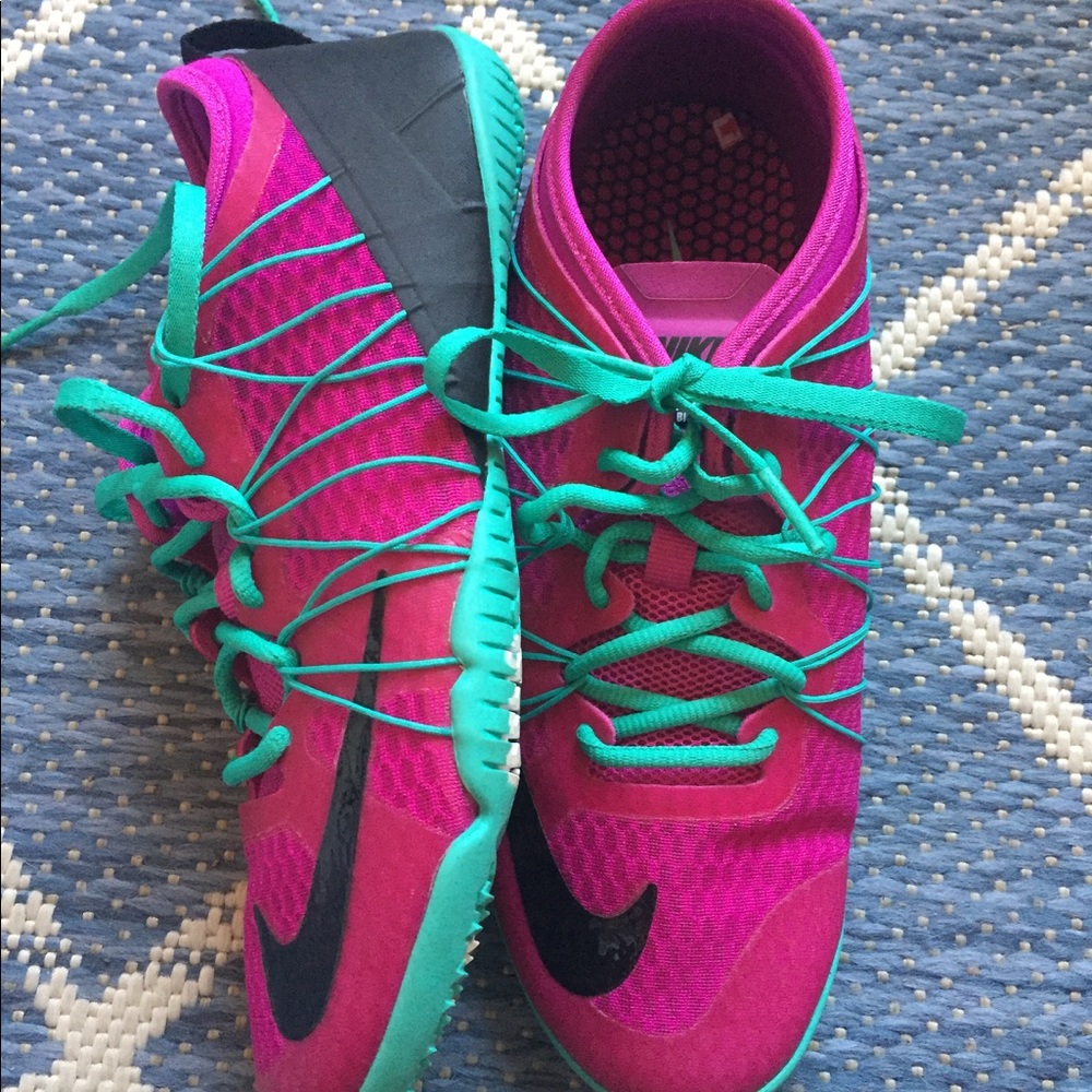 Women's 6.5 Nike barefoot shoes